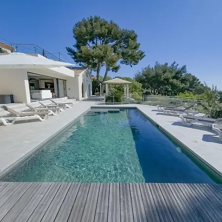 Domaine Du Soleil, Vue Avec Piscine Villa