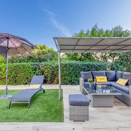 Villa Domaine Du Soleil, Vue Avec Piscine *