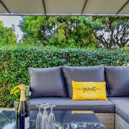 Villa Domaine Du Soleil, Vue Avec Piscine Le Lavandou