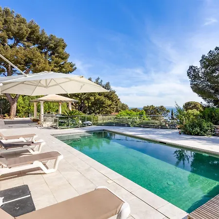 Villa Domaine Du Soleil, Vue Avec Piscine Le Lavandou