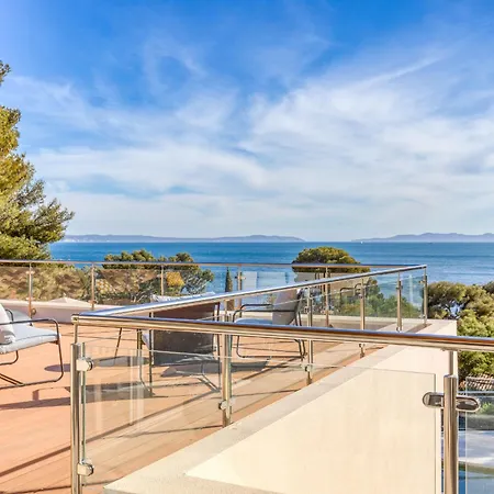 Domaine Du Soleil, Vue Avec Piscine Villa Le Lavandou