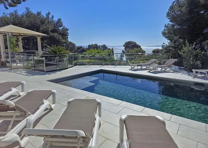 Domaine Du Soleil, Vue Avec Piscine Villa *