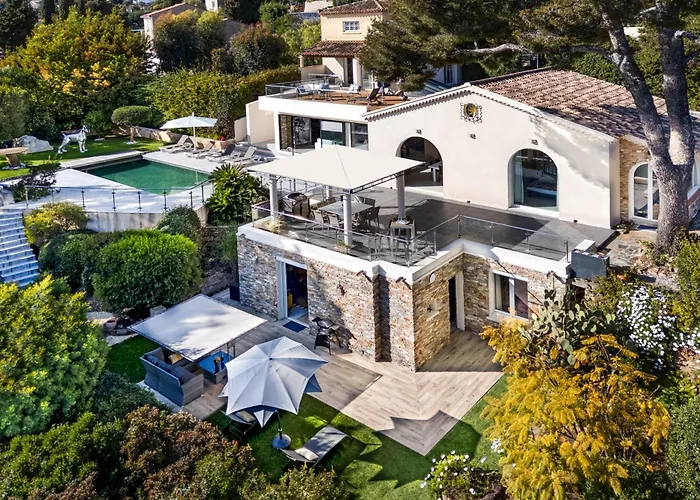 Villa Domaine Du Soleil, Vue Avec Piscine *