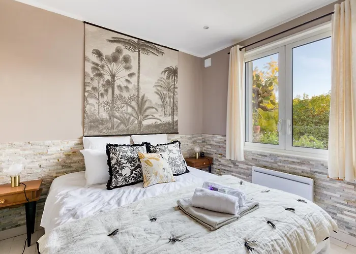 Domaine Du Soleil, Vue Avec Piscine Villa Le Lavandou