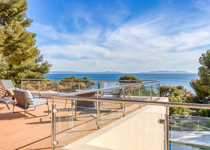 Domaine Du Soleil, Vue Avec Piscine Villa Le Lavandou