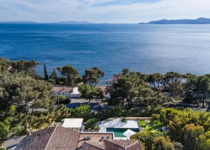 Villa Domaine Du Soleil, Vue Avec Piscine Le Lavandou